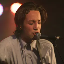 Portrait of Marlon Williams