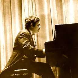 Portrait of Roberto Szidon