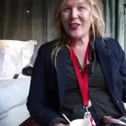 Portrait of Suzanne Oxenaar