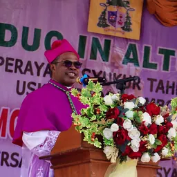 Portrait of Seno Inno Ngutra