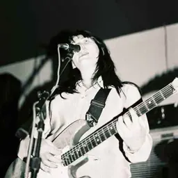 Portrait of Kelley Deal