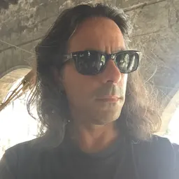 Portrait of Eric Alper