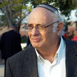 Portrait of Hillel Weiss
