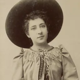 Portrait of Lily Dampier