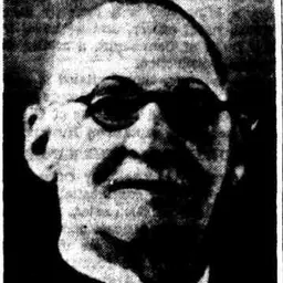 Portrait of Andrew Dunn