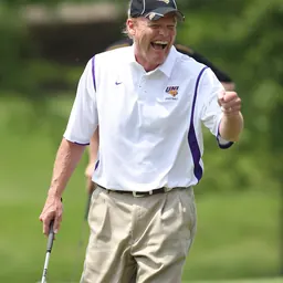 Portrait of Mark Farley