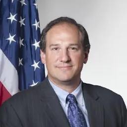 Portrait of Seth Harris
