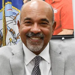 Portrait of Ronald Mason Jr.