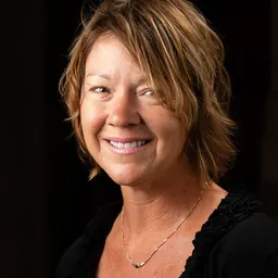Portrait of Andie Dominick