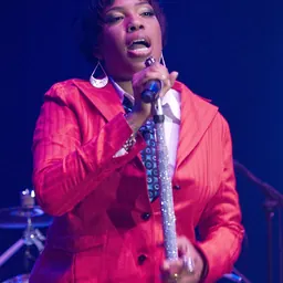 Portrait of Macy Gray