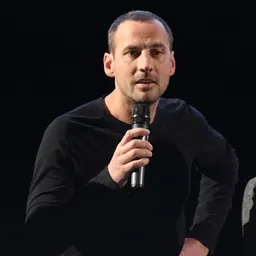 Portrait of Fred Testot