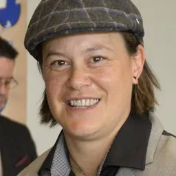 Portrait of Laura Mariu