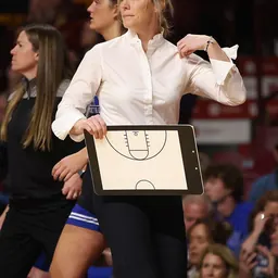 Portrait of Allison Pohlman