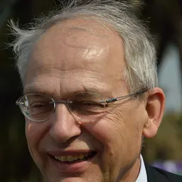 Portrait of Hans-Martin Hinz