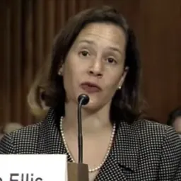 Portrait of Sara L. Ellis
