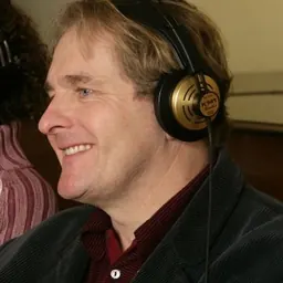 Portrait of Robert Bathurst