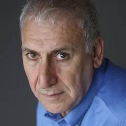 Portrait of Edward Hirsch