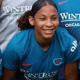 Portrait of Leilanni Nesbeth