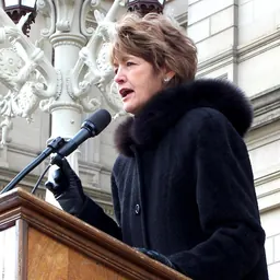 Portrait of Joan Bauer