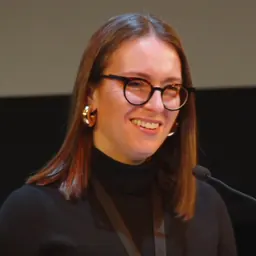 Portrait of Julia Ioffe