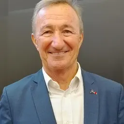 Portrait of Bernard Charlès