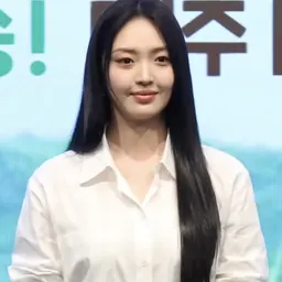 Portrait of Choi Gyu-ri