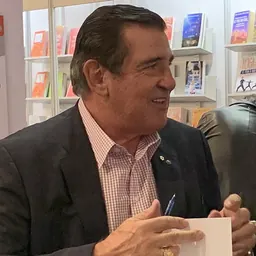 Portrait of Serge Savard
