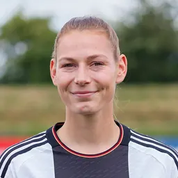 Portrait of Sarai Linder