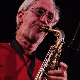 Portrait of Chris Biscoe
