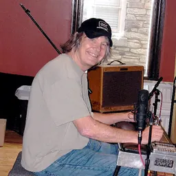 Portrait of Dan Dugmore