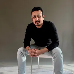 Portrait of Tejas Prabha Vijay Deoskar