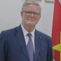 Portrait of Henk van der Zwan