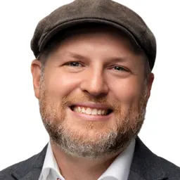 Portrait of Craig Sauvé