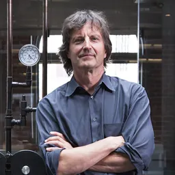 Portrait of Tom Kundig