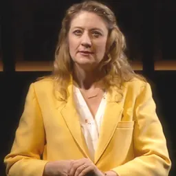 Portrait of Heidi Schreck