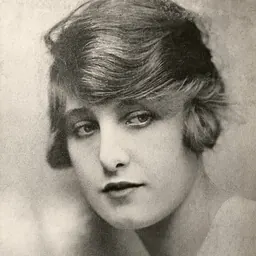 Portrait of Doris Gwendoline Helliwell