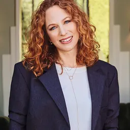 Portrait of Sarah Finn