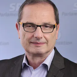 Portrait of Dietmar Keck