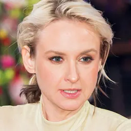 Portrait of Leslie Clio