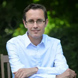Portrait of Tom Butler-Bowdon