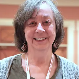 Portrait of Tracy Barrett