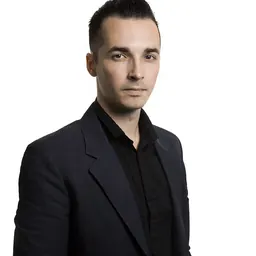Portrait of Adam Cwejman