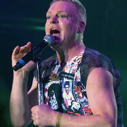 Portrait of Andy Bell