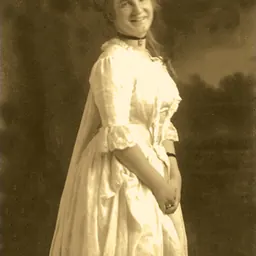 Portrait of Elisabeth Congdon
