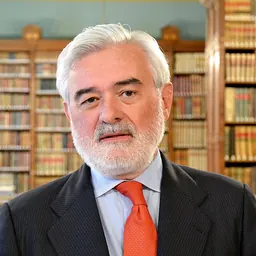 Portrait of Darío Villanueva