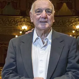 Portrait of Roberto De Vicenzo