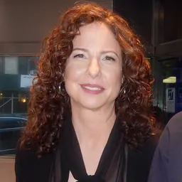 Portrait of Robin Weigert