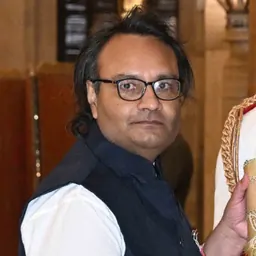 Portrait of Vinayak Lohani