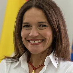 Portrait of Lina Gálvez Muñoz