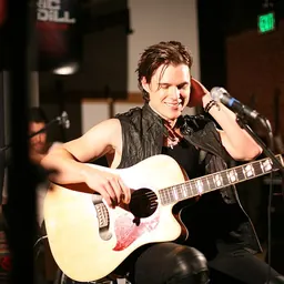 Portrait of Eric Dill